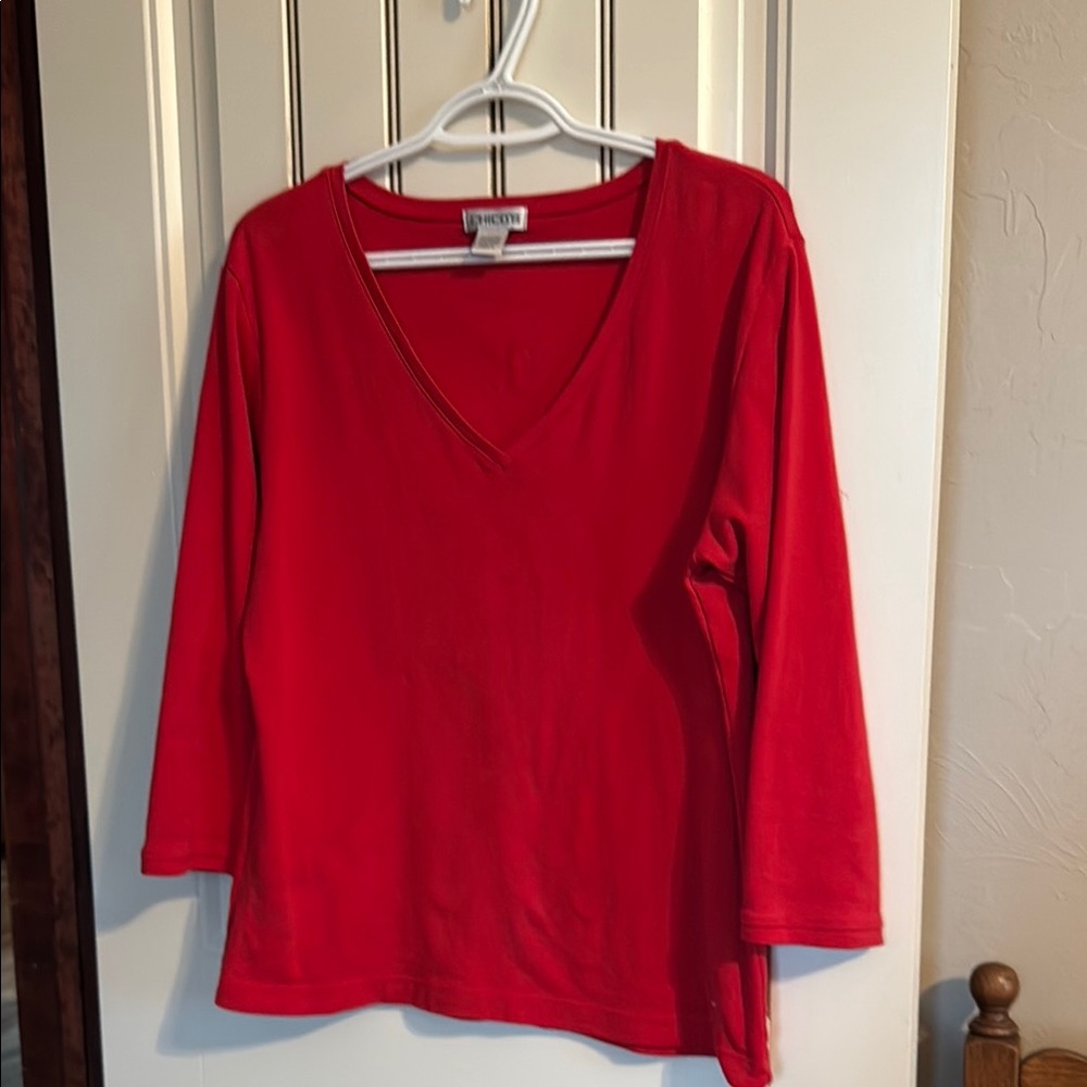 Chico Size 1 (m) Red V-Neck Women's Top